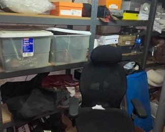 Heavy duty metal shelving