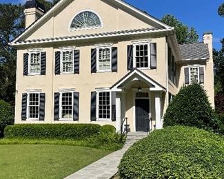 Beautiful traditional Buckhead home filled with treasures. 