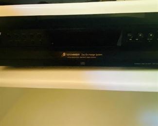 SONY 5 CD CHANGER