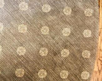 ROUND RUG