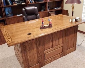Oak desk (breaks into three pieces)