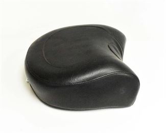 Mustang Dynaglide / Dyna Wide Glide Seat