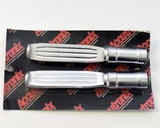 Accutronix Front Foot Pegs - NEW