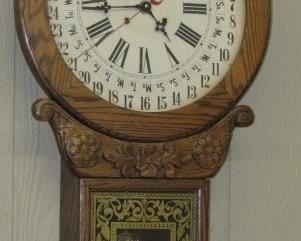Oak Calendar Clock