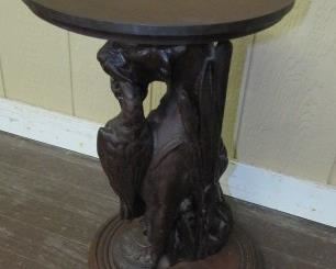 Mahogany Plant Stand - Lion Head with Duck in Mouth