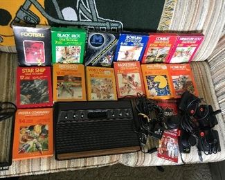Atari 2600 game /accessories and 13 games are shown.