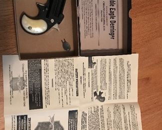 Double Eagle Derringer w/ instructions and box