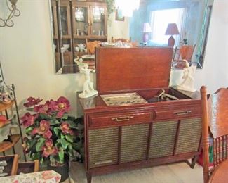 Vintage console stereo radio and record player