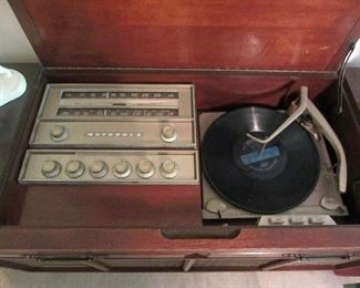 Console stereo interior, Motorola, record player not working