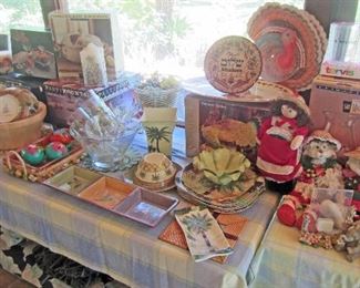 Boxed decorative items, serving and Christmas items