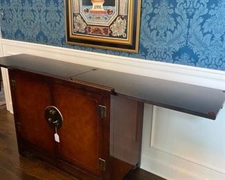 Server opens up, heat protected top