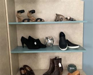 Ann Klein, Manolo Blahnik, Stuart Weitzman, Donald Pliner, Via Spigna, Ecco, Soludos, 'H' by Hudson