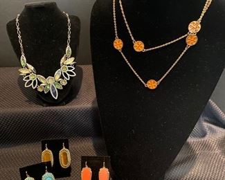 Chloe & Isasbel Meridan, Kendra Scott, Tory Burch, Silpada