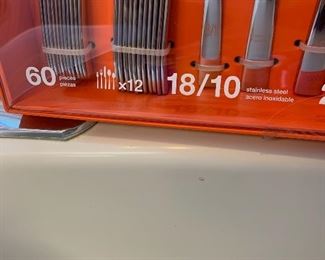 Resto 60 Silverware Set