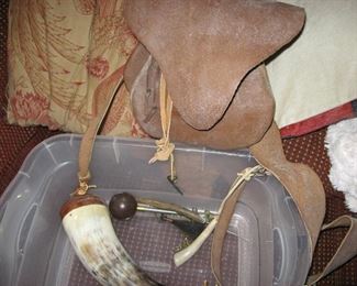 Reproduction powder horn and sack with lead balls for firing musket