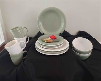 Everyday Gibson Dinnerware