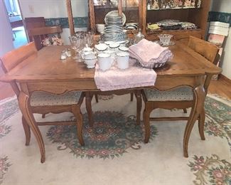 1950’s French Provincial Dining Table 4 Chairs & 1 Leaf plus 2 extension leaves. Matching China Cabinet  