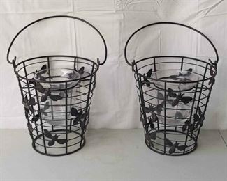 Decorative Iron Wire Hanging Baskets With Little Bees And Small Glass Insert