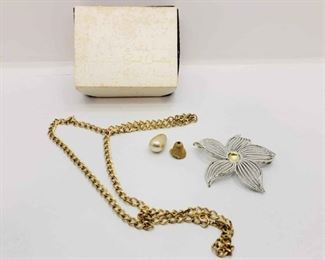 Sarah Coventry Broken Jewelry See Disclaimer