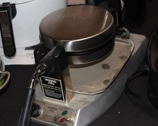 Waring Pro Waffle maker NEW