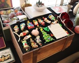 Thomas Paccioni new box with ornaments