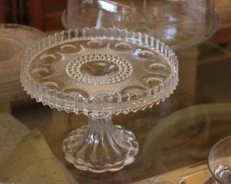 Crystal cake platter