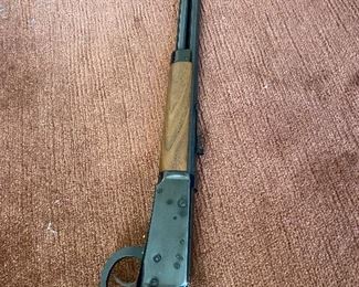 Win 30-30 in pristine condition with case