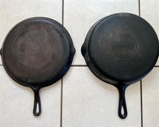 Vintage Griswold cast iron skillet griddle no. 109 and skillet no. 9