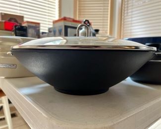 Very nice and barely used Bodum cast iron wok/skillet