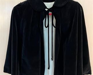 Very cute ladies vintage black velvet cape
