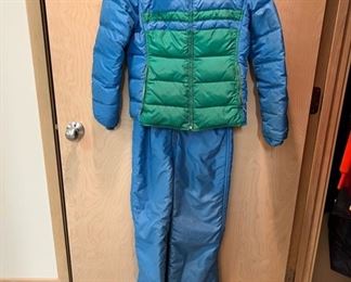 Fun vintage HEAD ladies snowsuit, size Small
