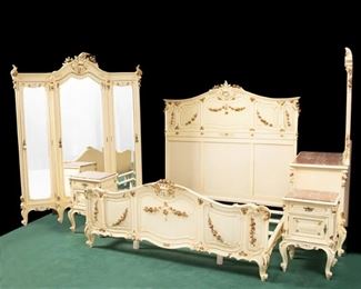 A French painted bedroom set