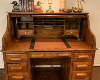 National Mt Airy Kneehole oak roll top desk