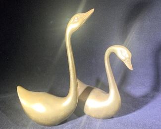 Brass swans (4)