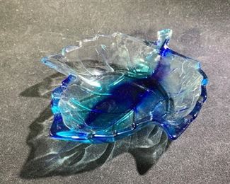 Art glass leaf dish