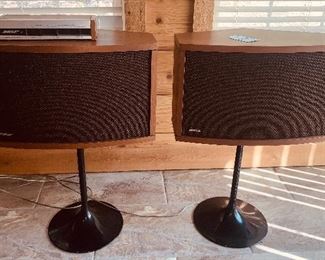 Bose 901 Series IV Active Equalizer with pair of tulip based speakers  