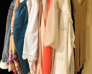 Over 20 Women's Small Night Gowns & Robes, Most Vintage: Priamo, Bonwit Teller, Lillian Vernon & More
Lot #: 29