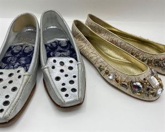 Two Vintage Coach Flats Shoes, Size 7
Lot #: 3