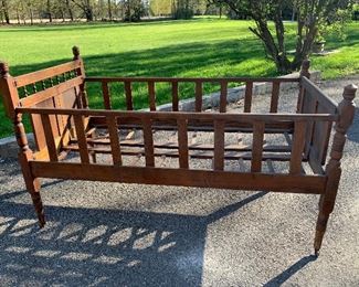 Garage
Folding youth bed