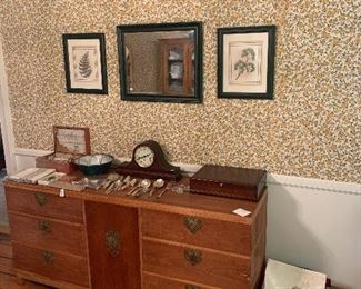 Dining Room 
Server/buffet w/ ornate hardware