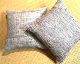 Grey linen/velvet backing