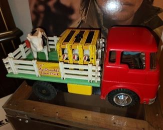 Vintage Ol' McDonald's Farm Truck Battery Op Tin Lithograph Toy