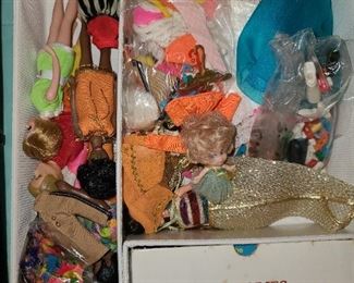 Vintage Barbie Case W/ Mini Dolls & Clothing