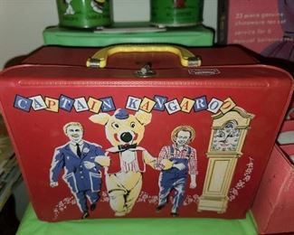 Vintage Captain Kangaroo Lunch Box (GREAT CONDITION!)