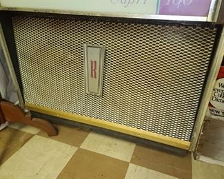Vintage Rock-Ola Jukebox (Lights Up, Turns On, & Changes Disc)