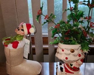 Annalee Christmas Doll & Vintage Ceramic Christmas Planter