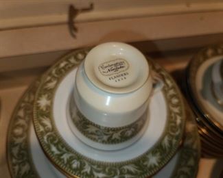 Noritake "Flanders" Pattern Dish Set