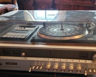 Zenith Model #IS4071 Integrated Stereo System with Belt Drive Turntable & Cassette Recorder Player $185