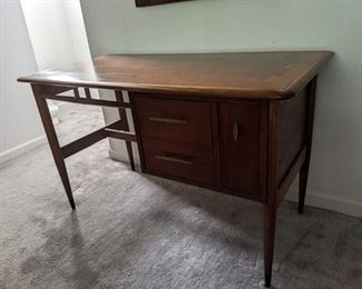 Lane: Mid-century Modern Wooden Desk