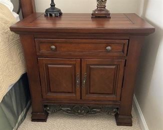 Nightstand (Set of 2)